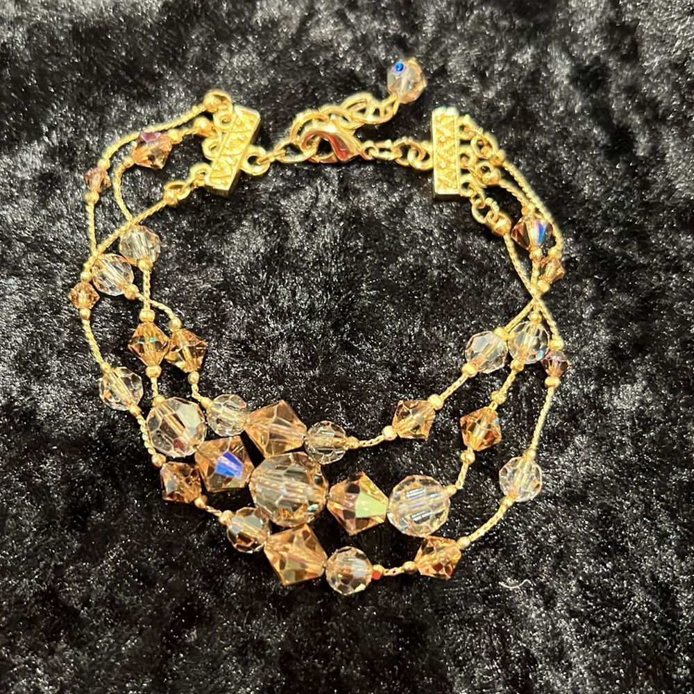 Beautiful Vintage Glass Crystal Bracelet